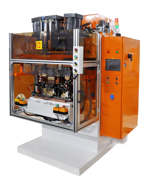 Трёхголовочный конденсаторный проекционный сварочный аппарат для направляющей окна автомобиля